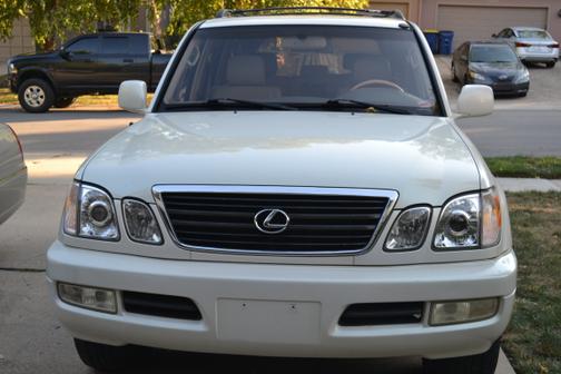 2000 Lexus LX 470 Base