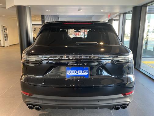 2021 Porsche Cayenne S