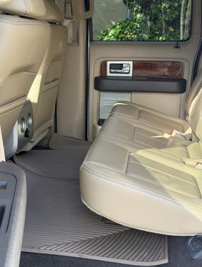 White 2010 Ford F-150 XLT SuperCrew