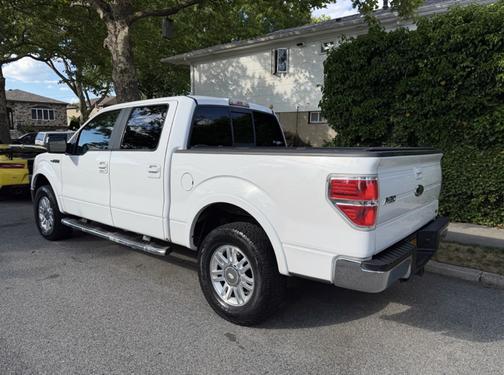 White 2010 Ford F-150 XLT SuperCrew