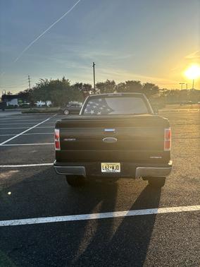 Black 2011 Ford F-150 XLT