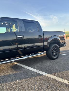 Black 2011 Ford F-150 XLT