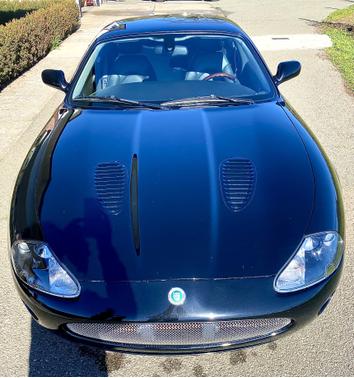2005 Jaguar XKR Base