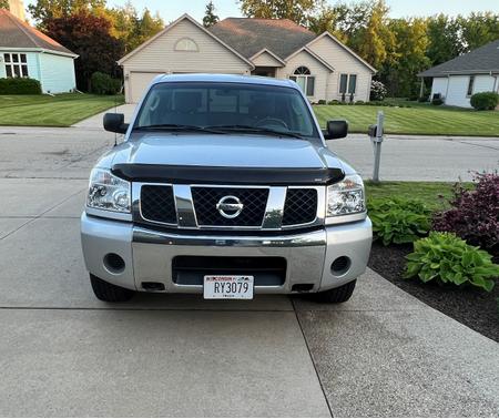 Silver 2007 Nissan Titan SE King Cab