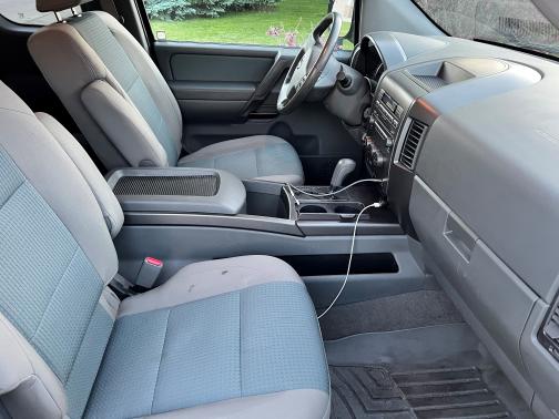 Silver 2007 Nissan Titan SE King Cab