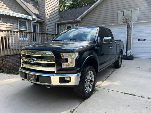 Black 2015 Ford F-150 Lariat