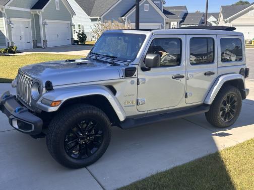 2022 Jeep Wrangler Unlimited 4xe Sahara