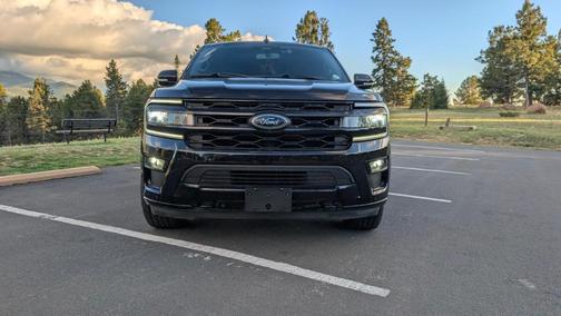 Black 2022 Ford Expedition Max Limited