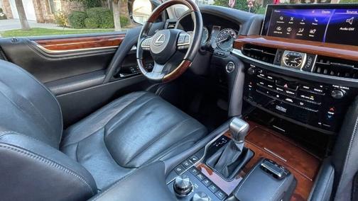 2018 Lexus LX 570 Three-Row