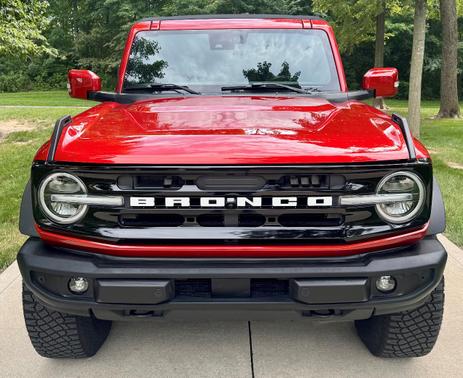Red 2023 Ford Bronco Outer Banks Advanced