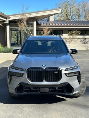 2024 BMW X7 M60i