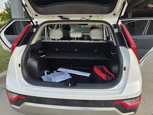 2023 Kia Niro EX Touring