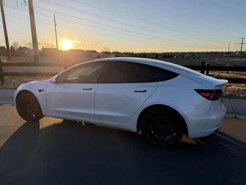 2023 Tesla Model 3 Performance