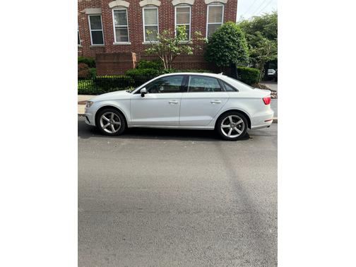Photo 3 of 5 of 2015 Audi A3 2.0T Premium