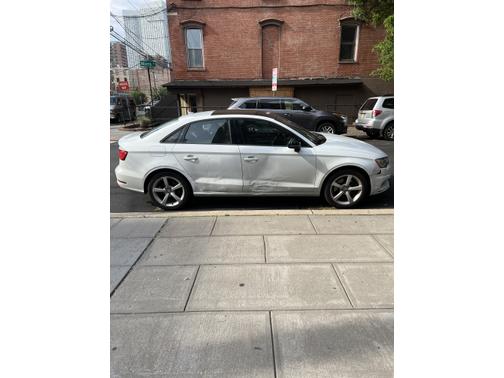Photo 4 of 5 of 2015 Audi A3 2.0T Premium