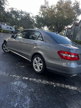 2011 Mercedes-Benz E-Class E 550 4MATIC