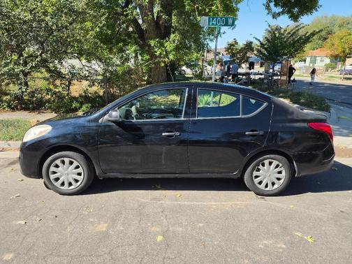 Black 2012 Nissan Versa 1.6 S