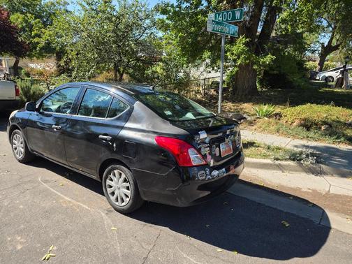 Black 2012 Nissan Versa 1.6 S