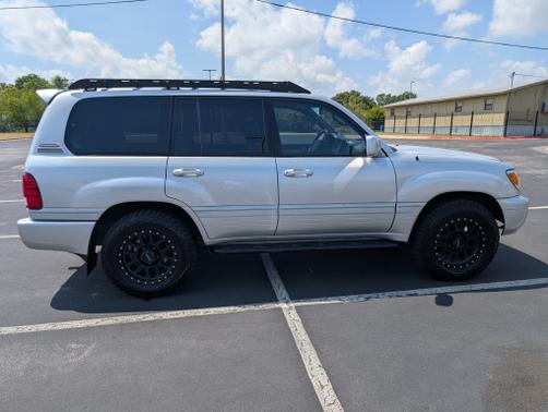 2006 Lexus LX 470 Base