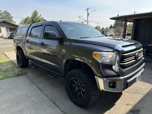 2016 Toyota Tundra SR5