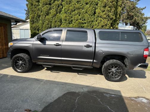 2016 Toyota Tundra SR5