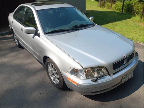 2003 Volvo S40 Base