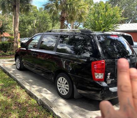 Black 2014 Kia Sedona LX