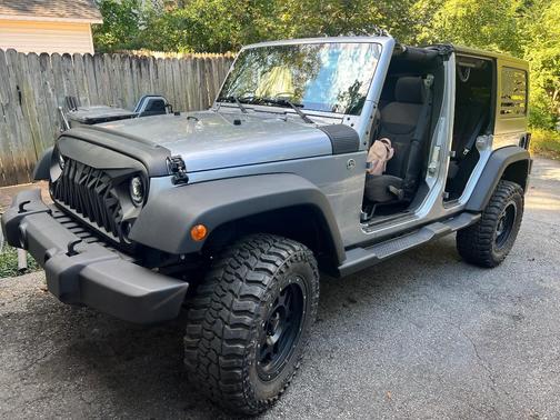 Silver 2015 Jeep Wrangler Unlimited Sport