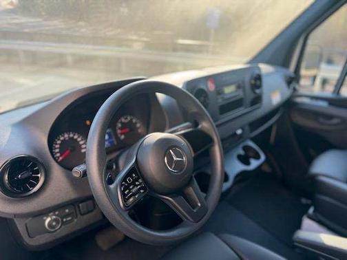 2023 Mercedes-Benz Sprinter 1500 Standard Roof