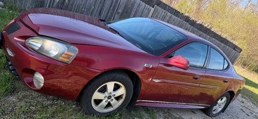 Red 2007 Pontiac Grand Prix Base