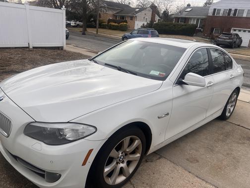 2013 BMW 550 i xDrive