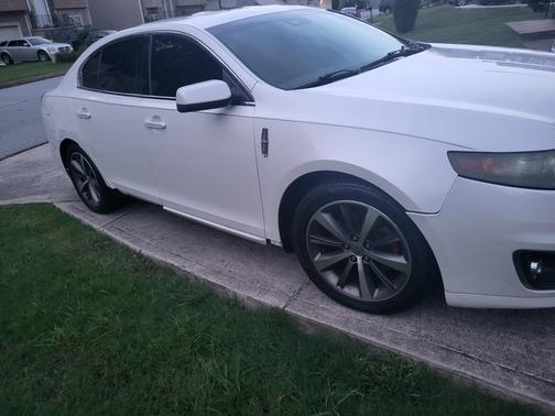 White 2010 Lincoln MKS EcoBoost