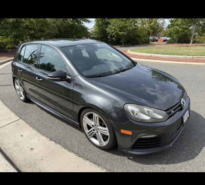 2013 Volkswagen Golf R 4-Door