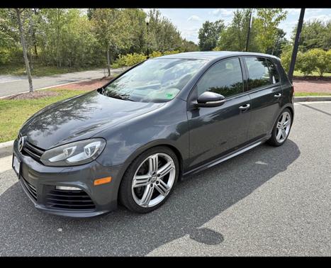 2013 Volkswagen Golf R 4-Door