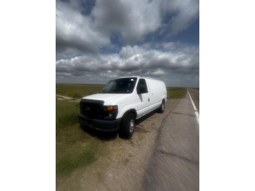 2010 Ford E250 Base