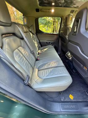 2023 Rivian R1T Adventure Quad-Motor Large Package