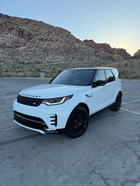 White 2022 Land Rover Discovery P360 S R-Dynamic