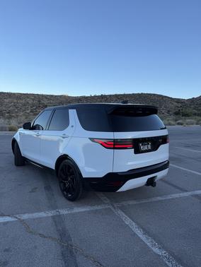 White 2022 Land Rover Discovery P360 S R-Dynamic
