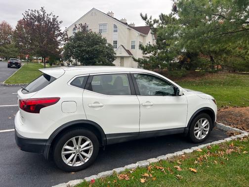 2018 Nissan Rogue Sport S