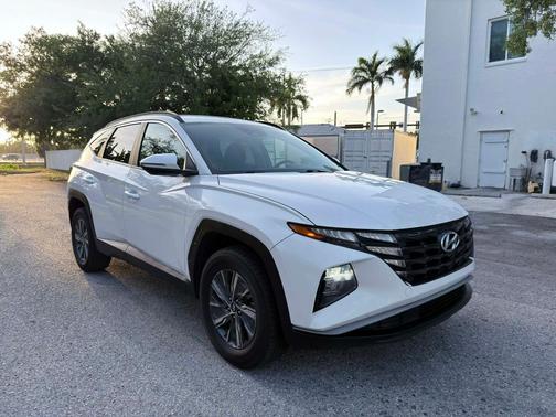 White 2023 Hyundai TUCSON Hybrid Blue