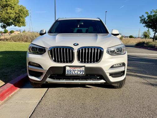 White 2018 BMW X3 xDrive30i