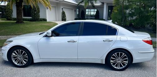 2011 Hyundai Genesis 3.8