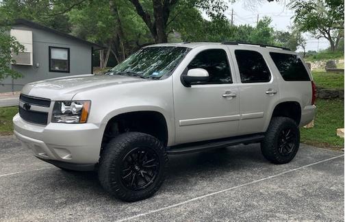 Silver 2007 Chevrolet Tahoe LT