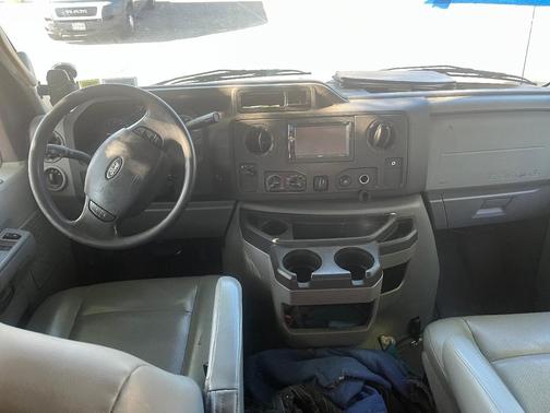 White 2014 Ford E250 Cargo