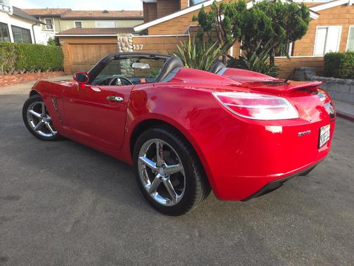 2008 Saturn Sky Red Line
