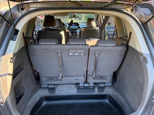 Gray 2012 Honda Odyssey EX-L