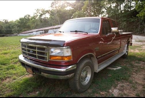 Red 1997 Ford F-250 Base