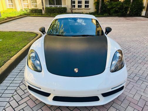 White 2019 Porsche 718 Cayman 718 Cayman