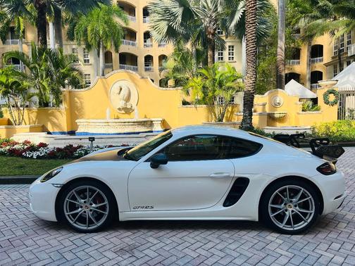 White 2019 Porsche 718 Cayman 718 Cayman