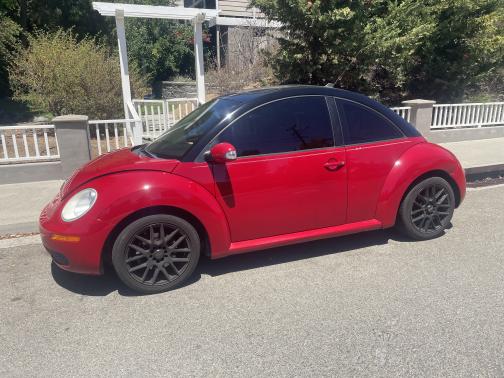 2008 Volkswagen New Beetle S